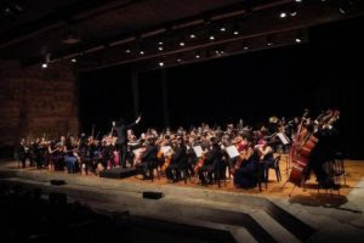 Orquestra Sinfônica Heliópolis estreia no Teatro Cultura Artística em concerto com o maestro Isaac Karabtchevsky