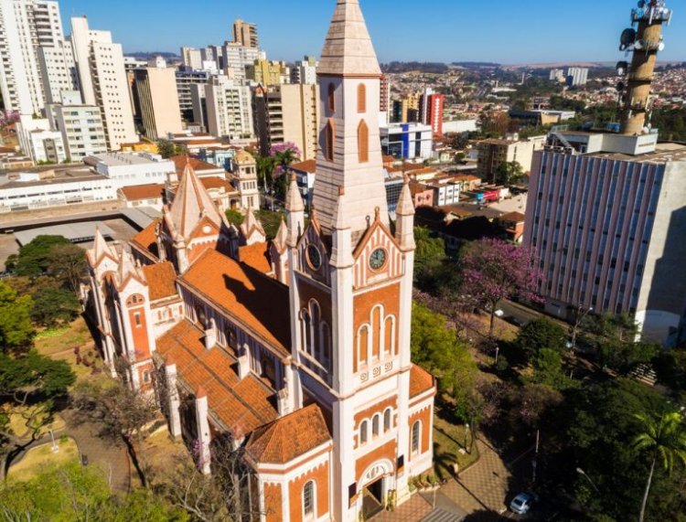 Mais de 200 jovens de escolas públicas de Ribeirão Preto participam de Hackathon Projete com tema que une arte, tecnologia e inovação